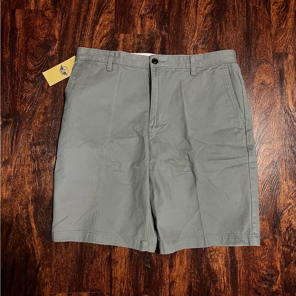 Dockers mens grey basic flat front with smartphone pocket - size 34